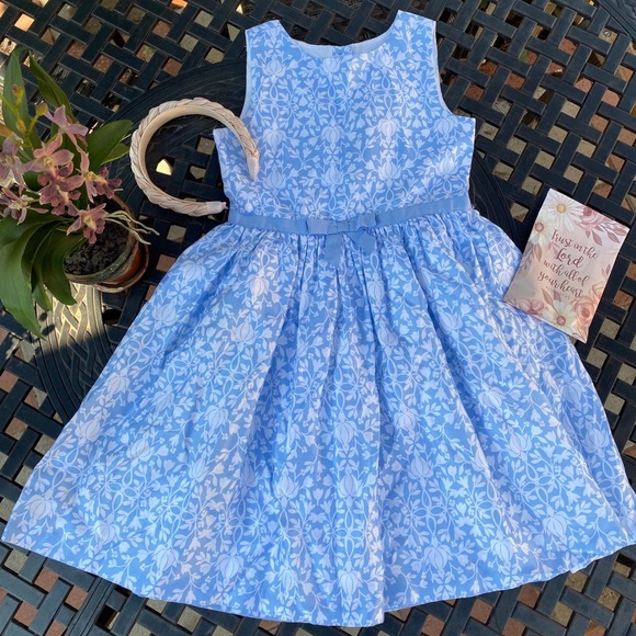 Girls dress - Picture 1 of 2